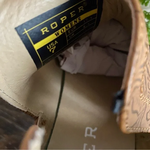 Roper Ava Embossed Snip Toe Western Ankle Boots Booties Womens 7 Tan Brown - Picture 10 of 10